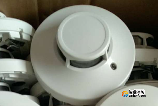 日探火災(zāi)探測(cè)器煙感清洗方案